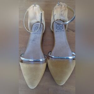 Daisy Fuentes Mustard Sandals with Metallic Accents